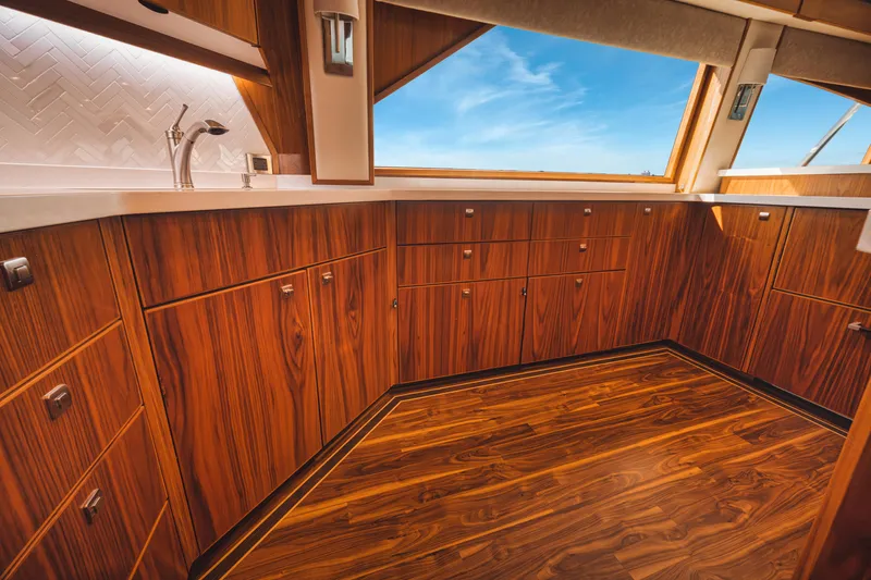 High Cotton Yacht Photos Pics 2015 Viking 92 EB HIGH COTTON- Galley