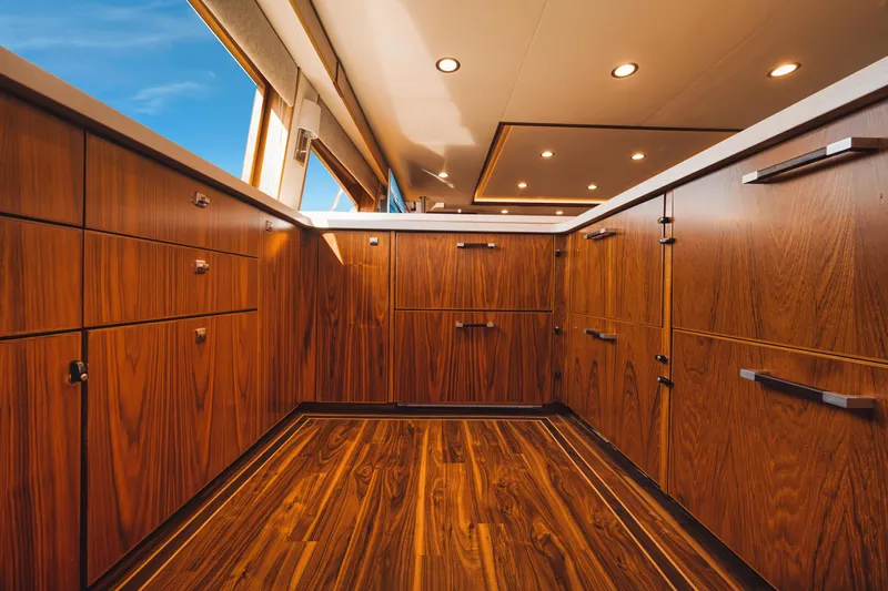 High Cotton Yacht Photos Pics 2015 Viking 92 EB HIGH COTTON- Galley