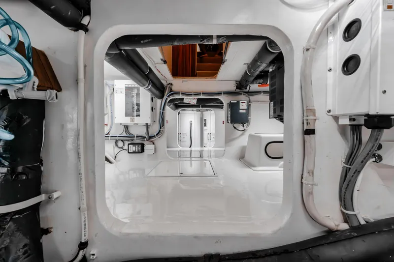 High Cotton Yacht Photos Pics 2015 Viking 92 EB HIGH COTTON-