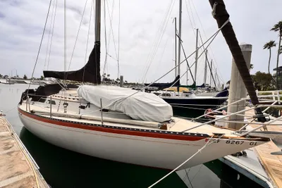 Islander 36
