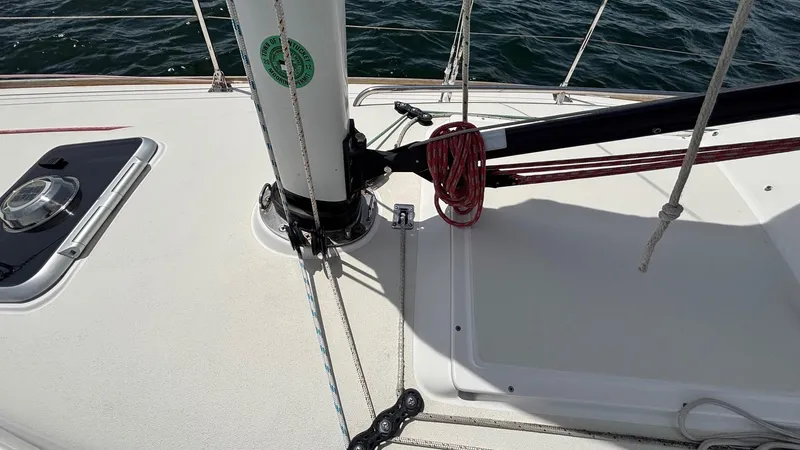 Seabird Yacht Photos Pics 2012 J Boats J/95 sailboat deck with mast and rigging details.