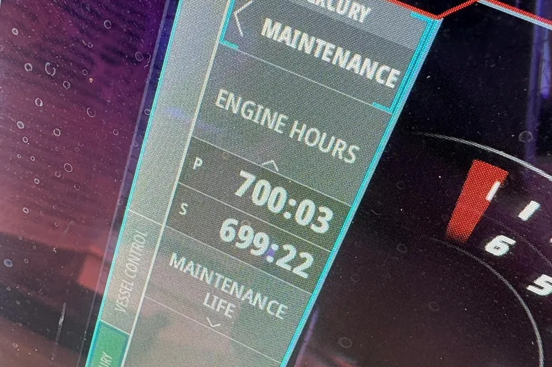  Yacht Photos Pics Display showing engine hours on a 2017 Boston Whaler 330 Outrage boat.