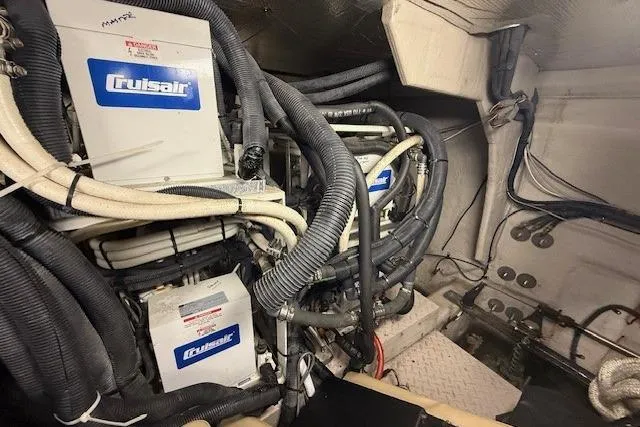  Yacht Photos Pics Engine room of 2001 Sea Ray 540 Cockpit Motor Yacht with Cruisair systems.