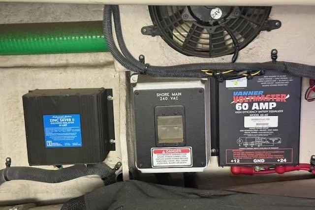  Yacht Photos Pics Electrical components in a 2001 Sea Ray 540 Cockpit Motor Yacht engine room.