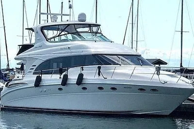 Sea Ray 540 Cockpit Motor Yacht