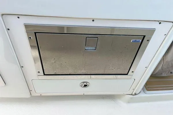 Gyn Tonic Yacht Photos Pics Stainless steel hatch on 2018 Hydra-Sports 3000 CC boat.