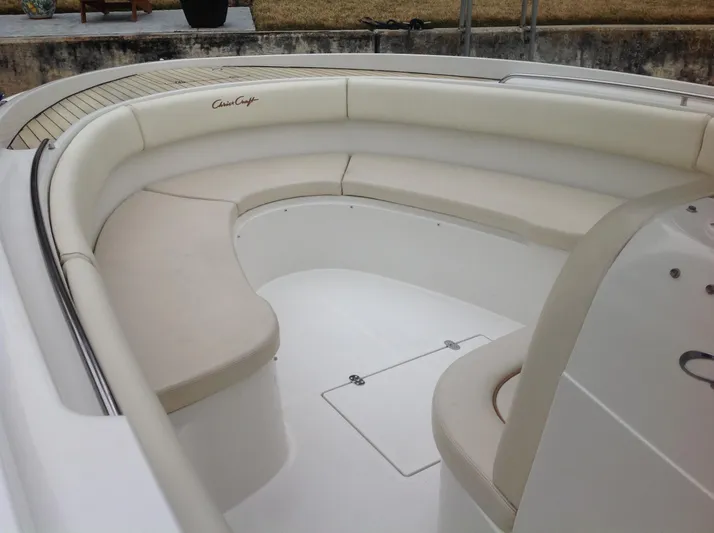  Yacht Photos Pics Forward Seating