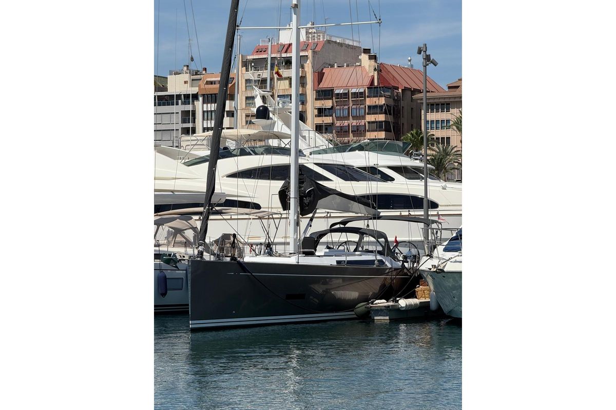 2012 Solaris 48 