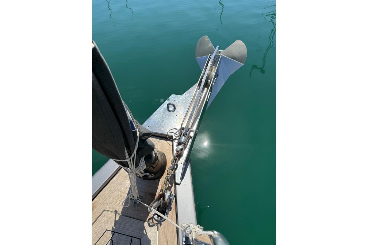 2012 Solaris 48 