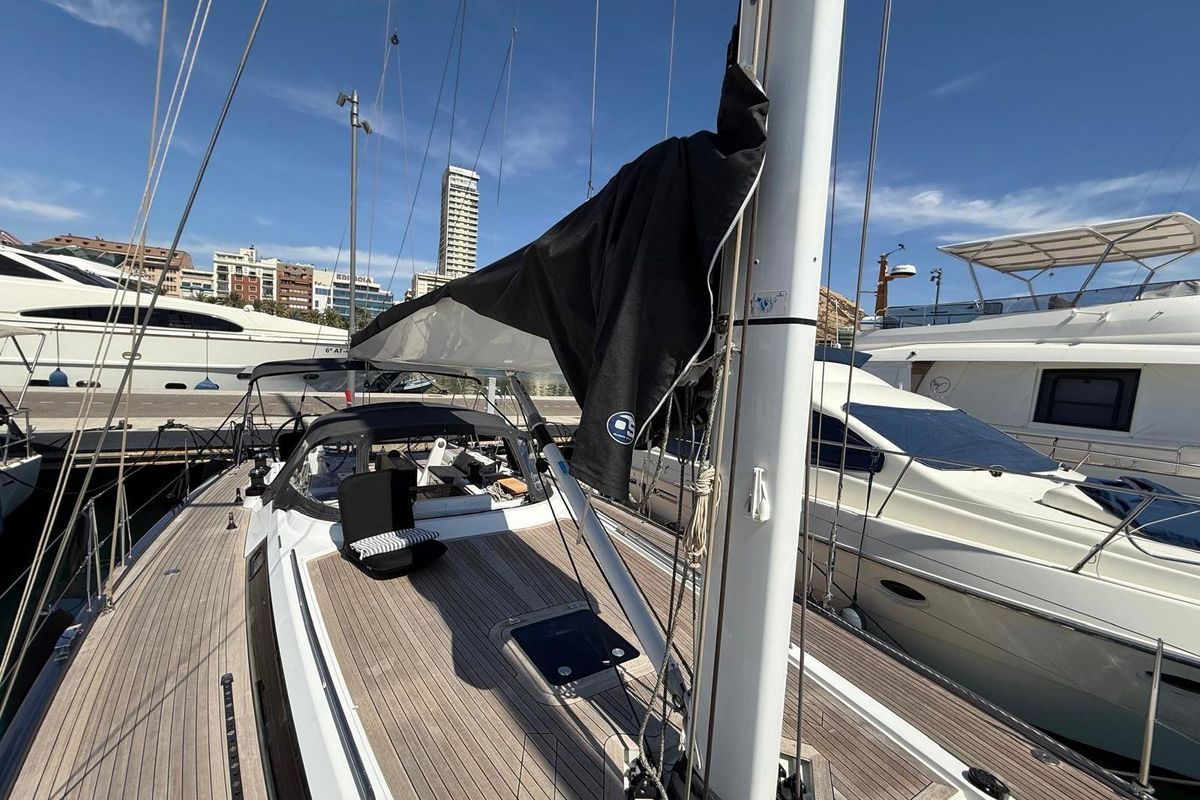 2012 Solaris 48 