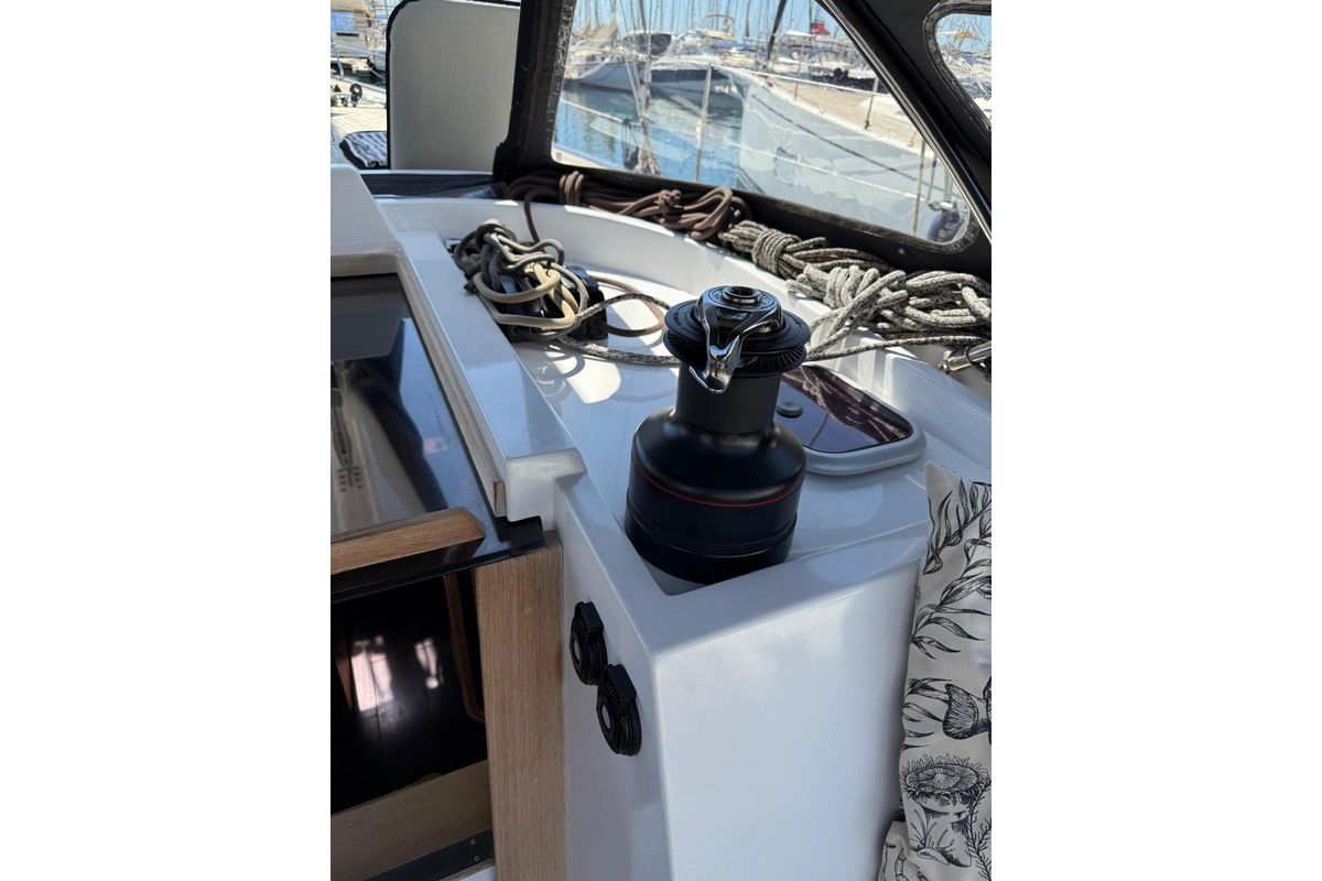 2012 Solaris 48 