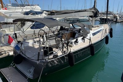 Yacht