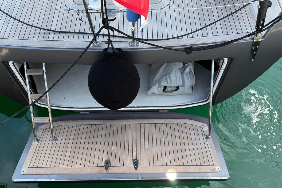 2012 Solaris 48 