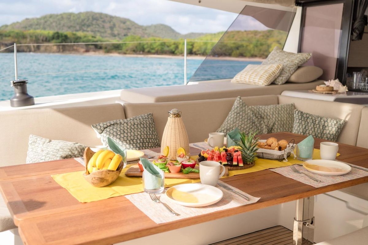 2022 Fountaine Pajot 51 