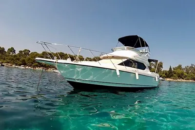 1996 Bayliner 2858