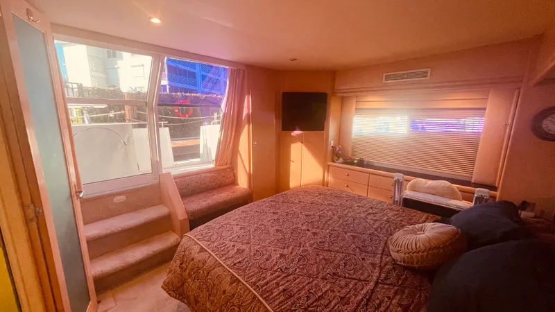 Perseverance Yacht Photos Pics 