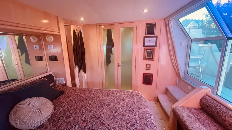 Perseverance Yacht Photos Pics 