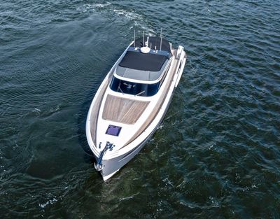 Yacht