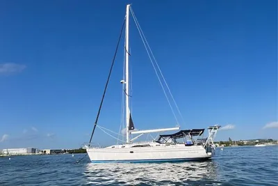 Catalina 445