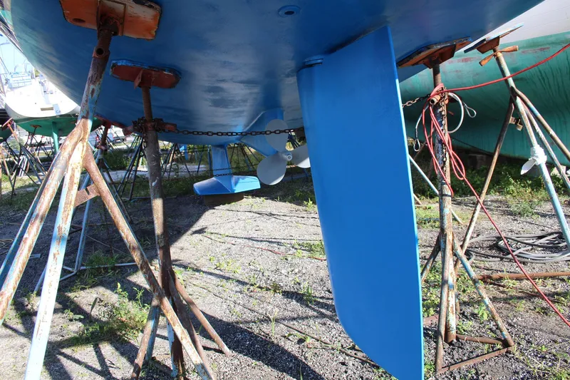 Hannah Yacht Photos Pics 2011 Catalina 445 sailboat hull and keel on stands in a boatyard.