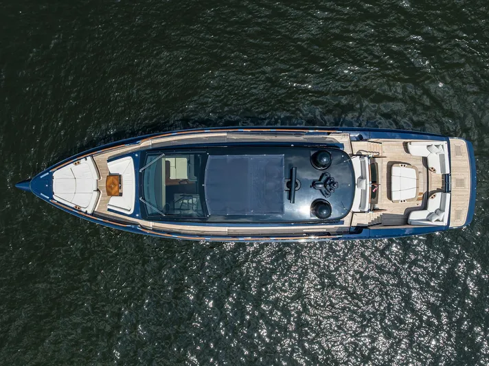 Lazzara Lsx 67 Yacht Photos Pics 