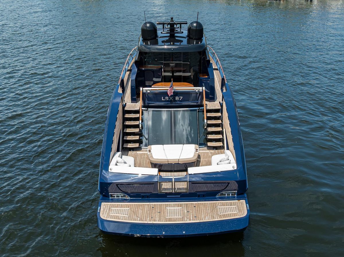 2023 Lazzara 67 