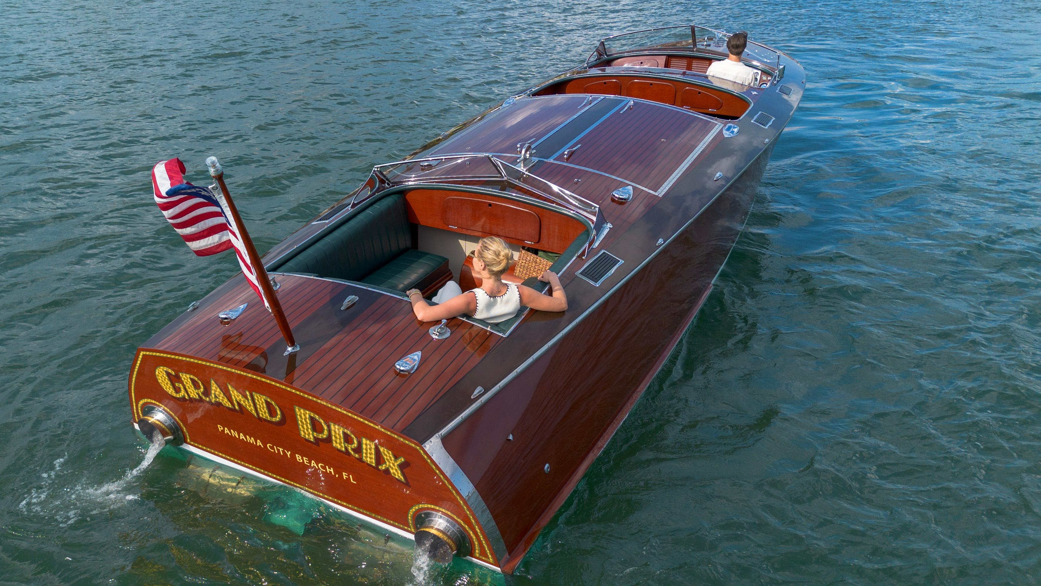 Custom Hugh Saint 34 Grand Prix Usado en Florida - Cosas de Barcos