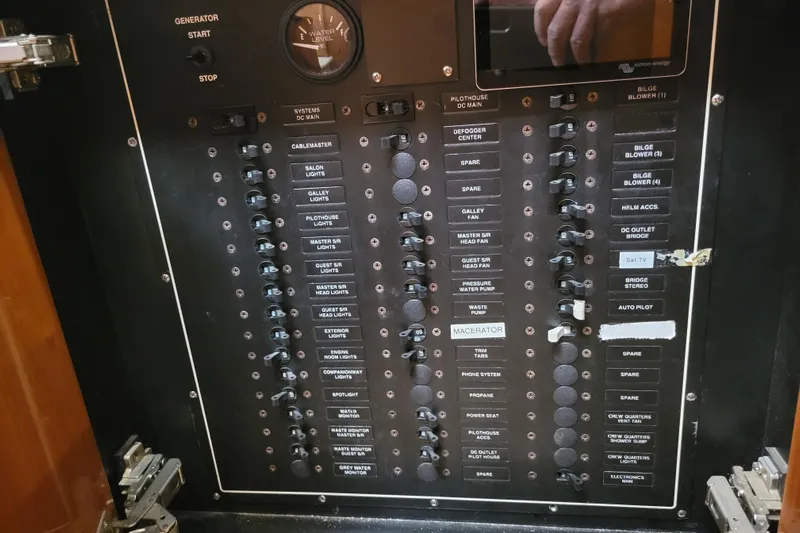  Yacht Photos Pics Electrical control panel on a 2001 Carver 570 Voyager Pilothouse yacht.