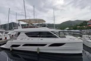 2016 Aquila 48