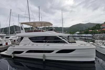 Aquila 48
