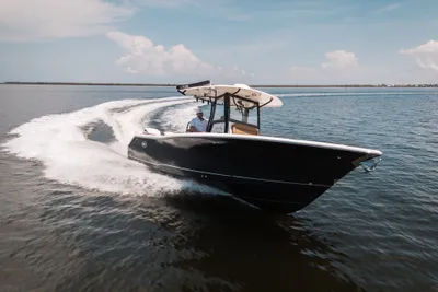 Sea Hunt Gamefish 30 Coffin Box