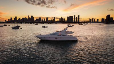 Yacht