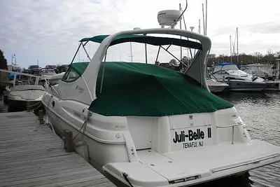 Cruisers Yachts 3075 Rogue