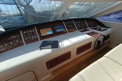 Yacht