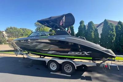 Yamaha Boats 255XD