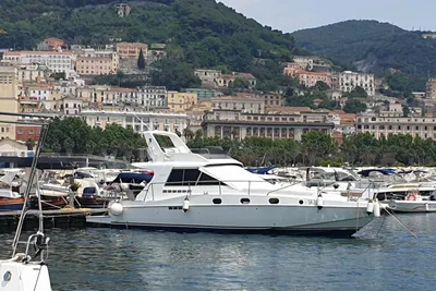 1985 Laver 40 FLY