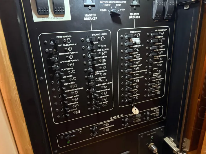 The Office Yacht Photos Pics Electrical control panel on a 2001 Bayliner 5288 Pilot House Motoryacht.