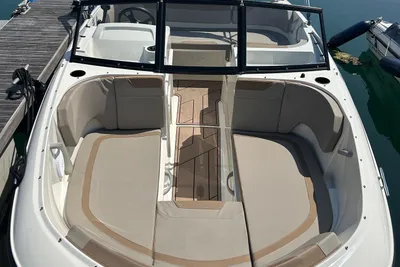 2022 Quicksilver 525 aXess