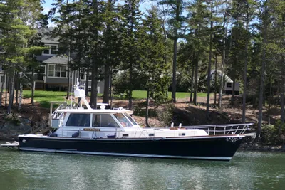 Grand Banks Eastbay