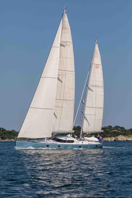 Yacht