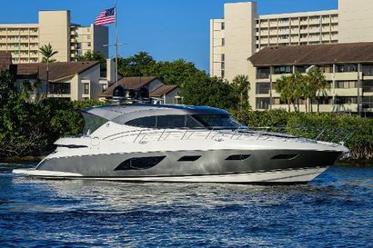 2021 60' Riviera-6000 Sport Yacht Platinum Edition North Palm Beach, FL, US