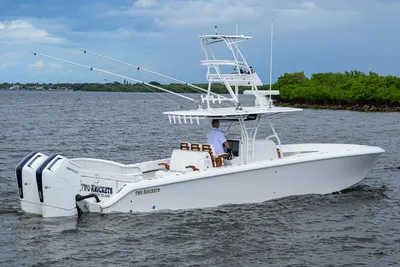 Bahama 41 Center Console