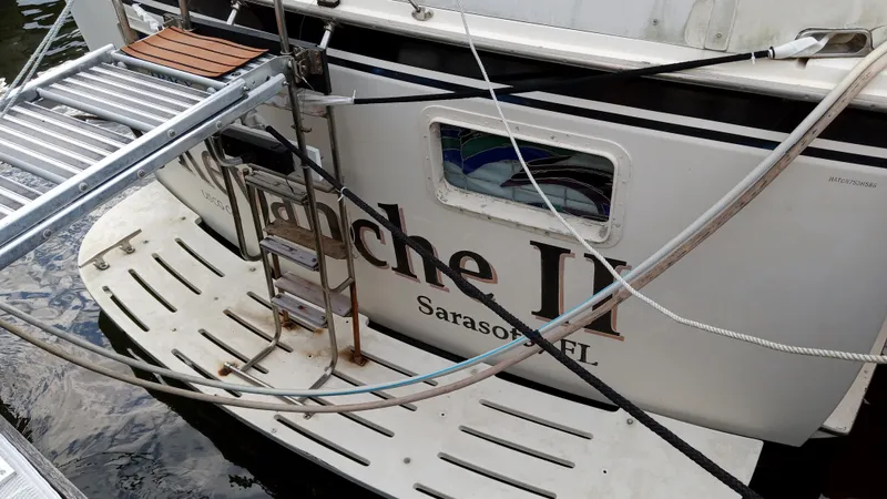 Revanche II Yacht Photos Pics 1986 Hatteras 53 Extended Deckhouse Motor Yacht docked in Sarasota, FL.