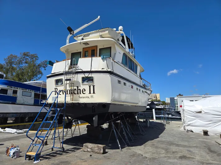 Revanche II Yacht Photos Pics 1986 Hatteras 53 Extended Deckhouse yacht on dry dock, Sarasota, FL.