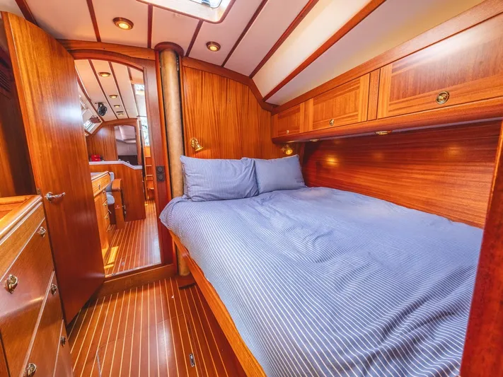 Annabella Yacht Photos Pics 