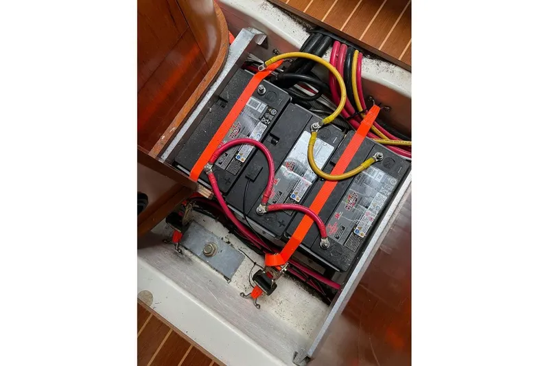Arrow Yacht Photos Pics Battery compartment of 2008 Jeanneau Sun Odyssey 45 sailboat with secured wiring.