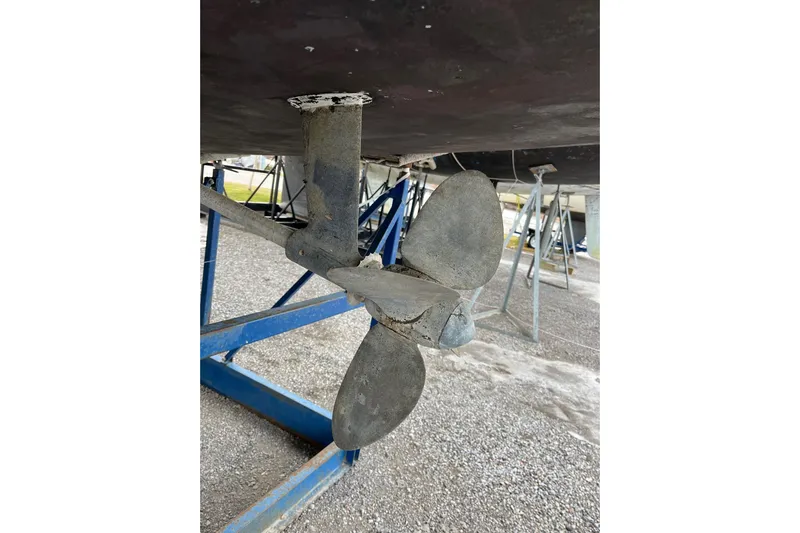 Arrow Yacht Photos Pics Propeller of 2008 Jeanneau Sun Odyssey 45 sailboat on dry dock.