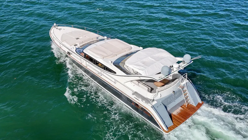 Zooom Yacht Photos Pics 