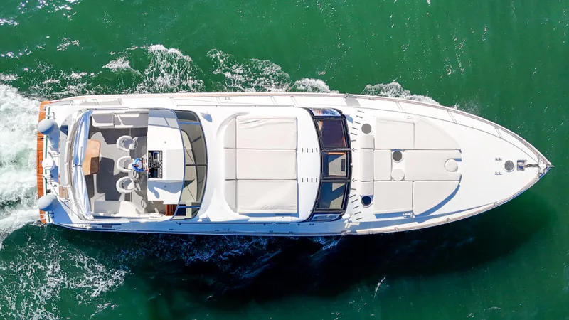 Zooom Yacht Photos Pics 