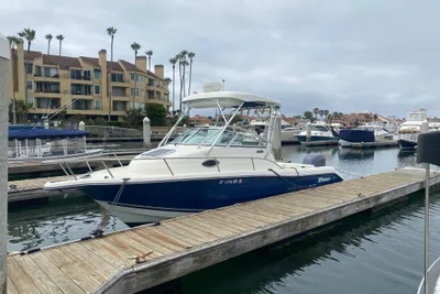 Triton 2486 WALK AROUND CUDDY